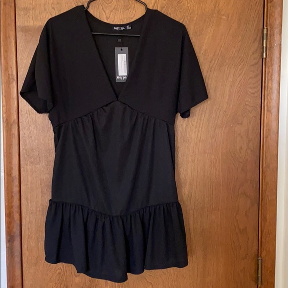 Nasty Gal Black deep V mini dress. US size 6. - Picture 3 of 5